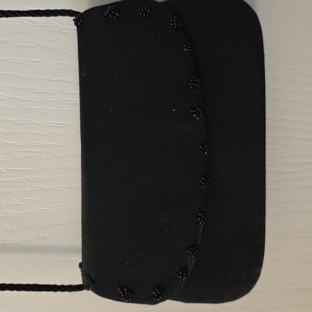 LA REGALE BLACK CROSSBODY BAG - Picture 2 of 3